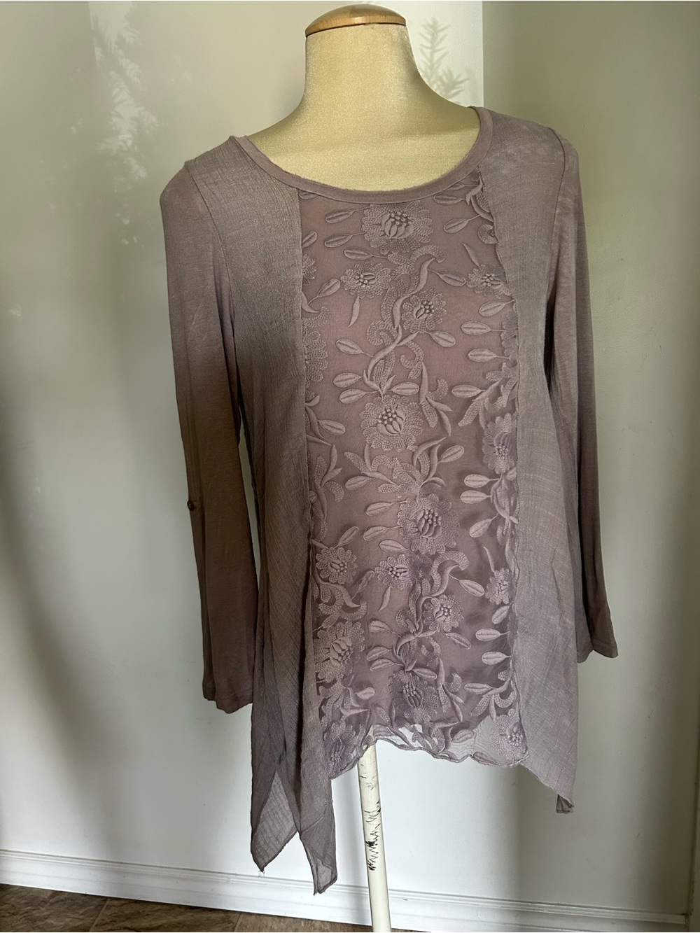 cleo Mauve Embroidered Sheer Panel Long adjustable Sleeve Tunic
